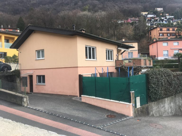 Umbau: Einfamilienhaus mit Terrasse in Pazzallo - Tessin